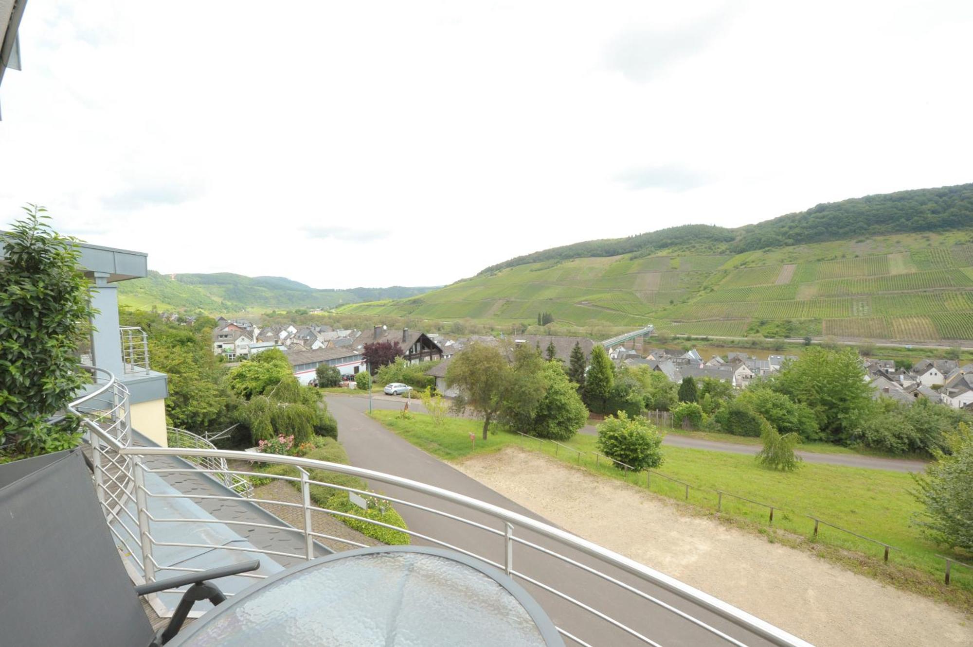 Ferienhaus Panorama Mosel Reil Exterior photo
